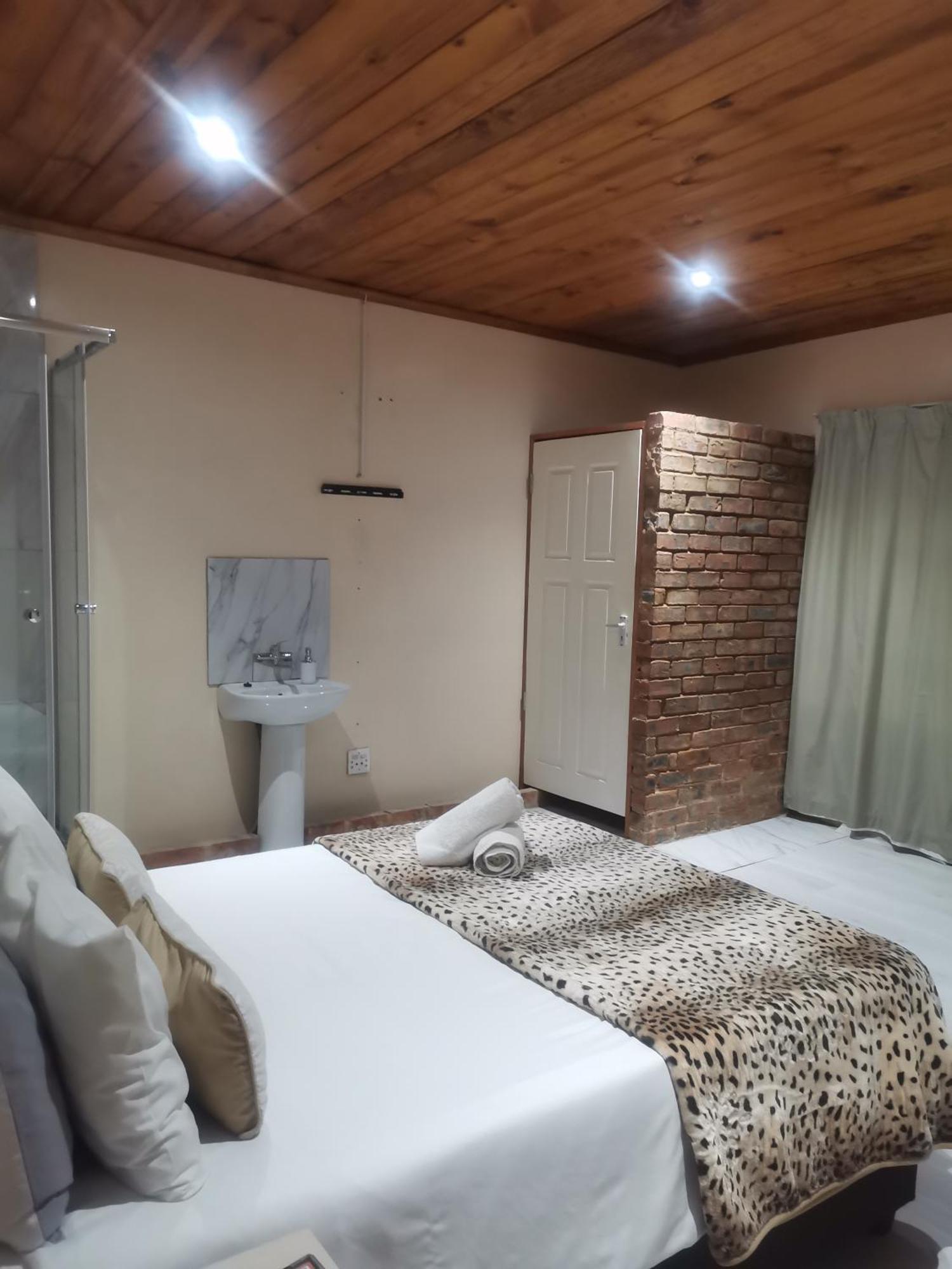 Guest Lodge On The Edge 斯托姆勒菲 外观 照片