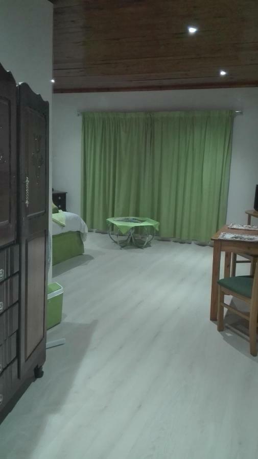 Guest Lodge On The Edge 斯托姆勒菲 外观 照片